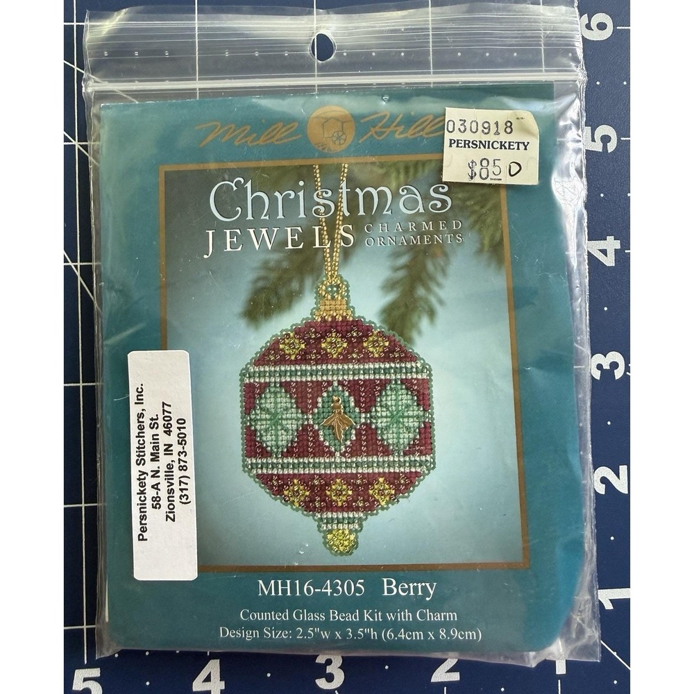 Mill Hill Christmas Jewels Charmed Ornament BERRY ~ Glass Bead Kit w Charm